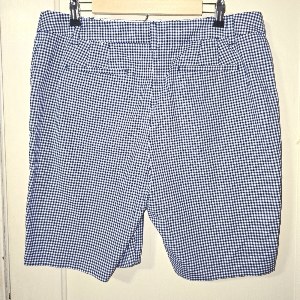 Talbots Women's Perfect Short 10.5" Plaid Chino Navy Blue Size 14 - Picture 3 of 5